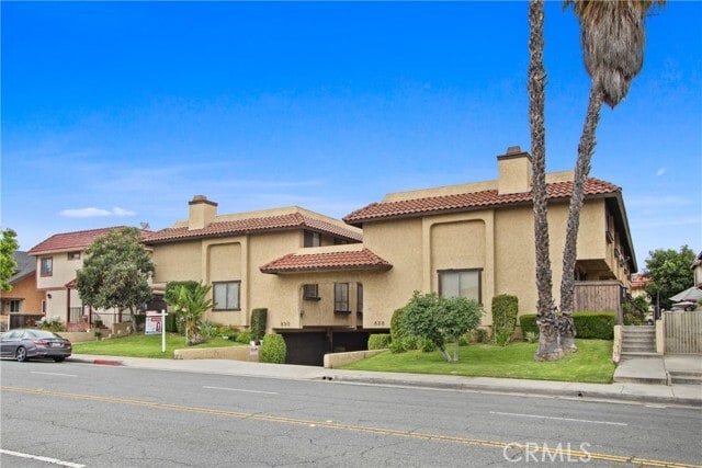 Foto principal - 828 N Garfield Ave