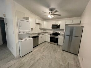 Building Photo - 6832 Tiki Ln