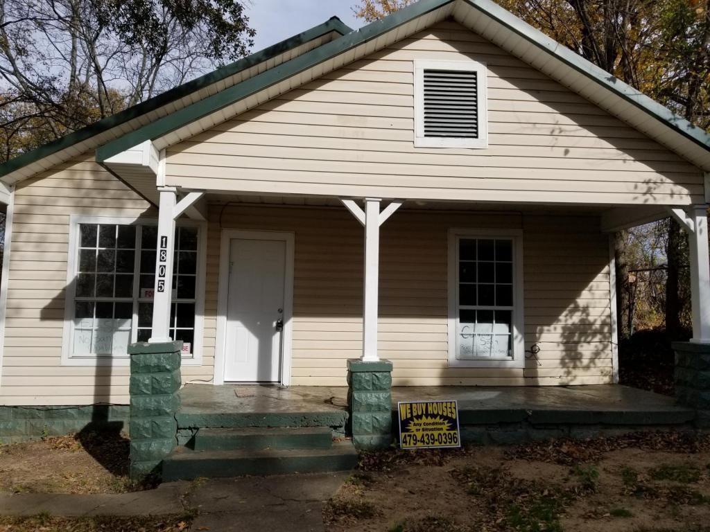 Primary Photo - 1805 Cherry St