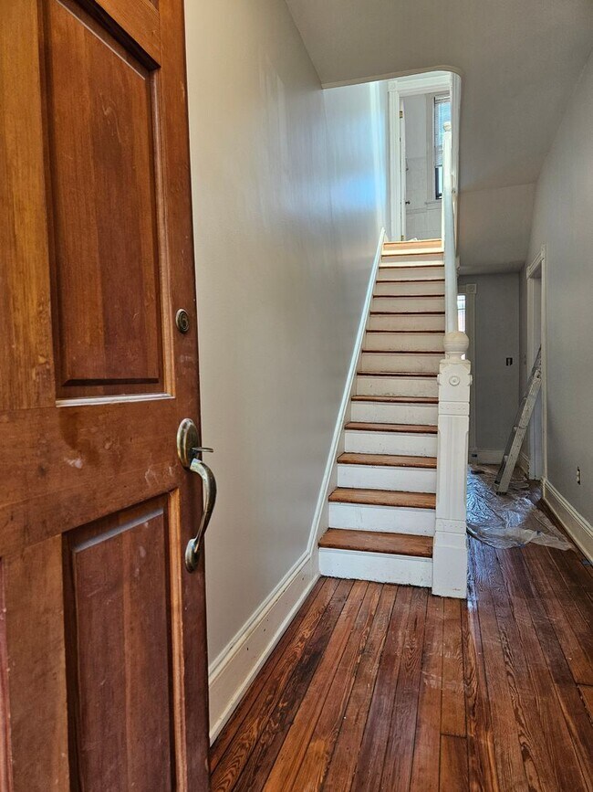 Foto del edificio - Charming 3BR Rowhome in Bloomingdale
