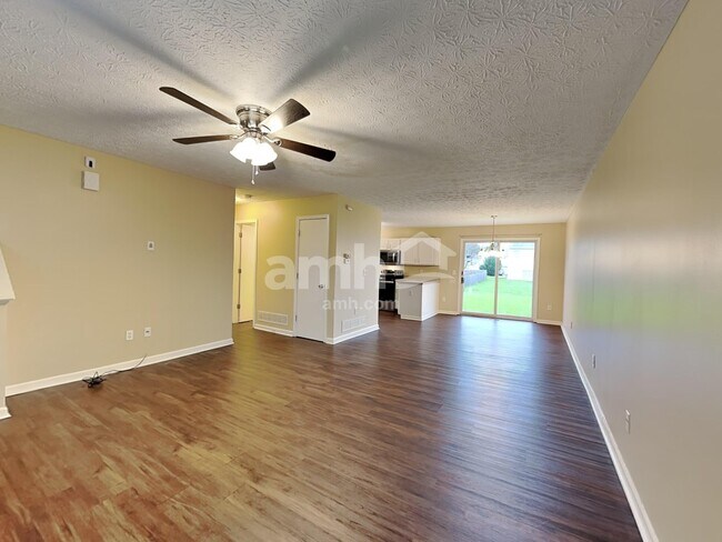 Foto del edificio - 1216 Walker Springs Dr
