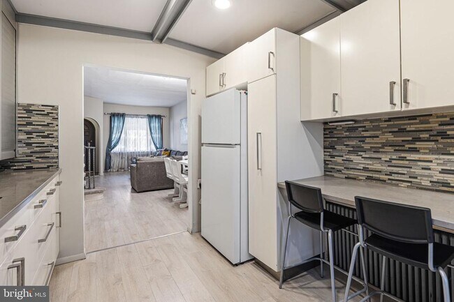 Foto del edificio - 1320 Mifflin St