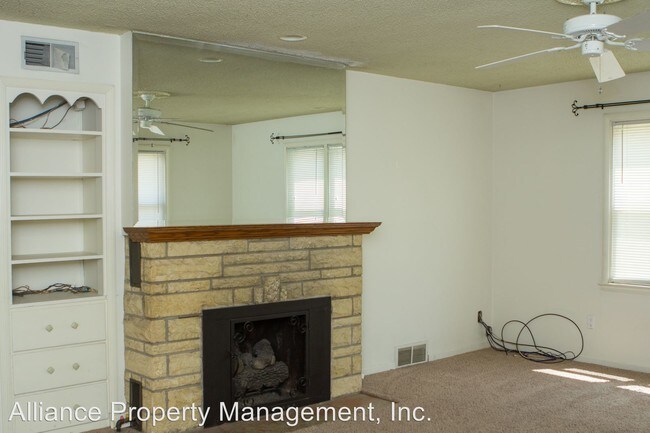 Building Photo - 724 Vattier St