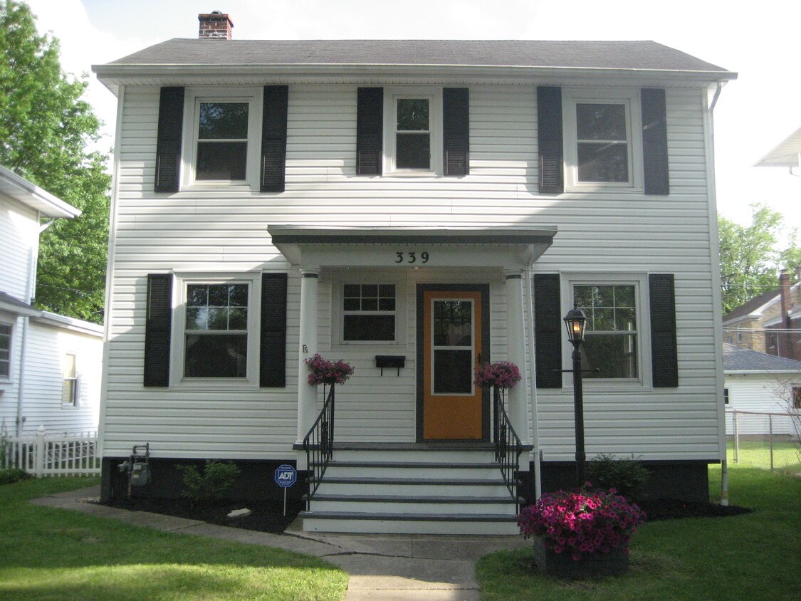 339 Arcadia Ct, Fort Wayne, IN 46807 House Rental in Fort Wayne, IN