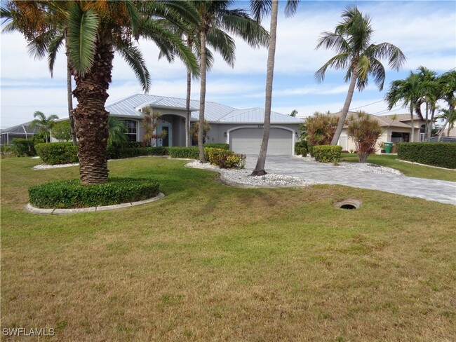 Building Photo - 2127 SW 52nd Ln