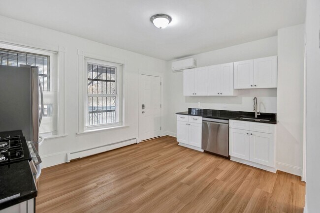Foto del edificio - 866 Huntington Ave