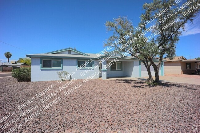 Building Photo - 614 N 74th St