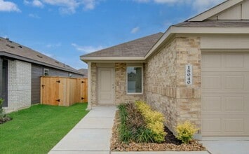 Building Photo - 18027 Valle Cupa Ln