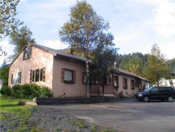 Primary Photo - 509 Jefferson Ave