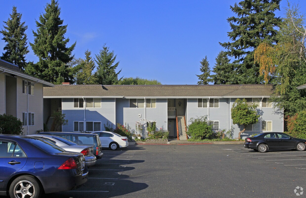 Foto del edificio - Spiritwood Manor Apartments