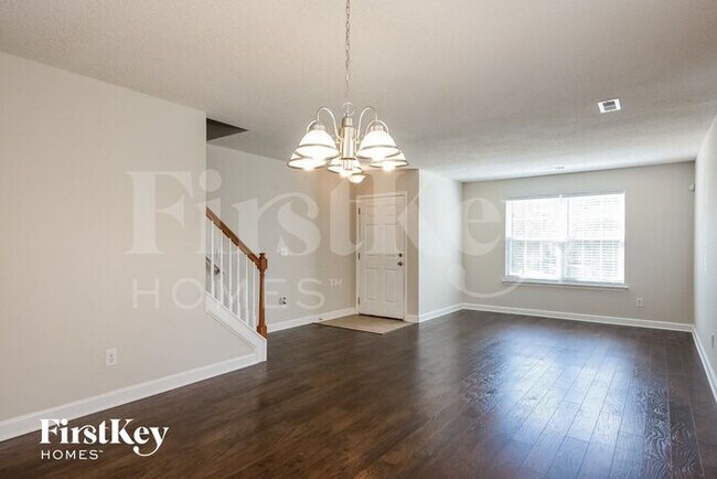 Foto del edificio - 6648 Rustic View Ct