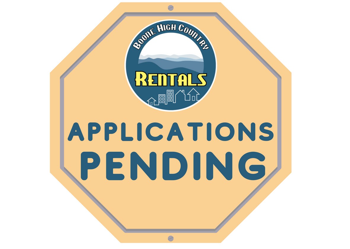 Primary Photo - Spacious House Located off the 105 Bypass