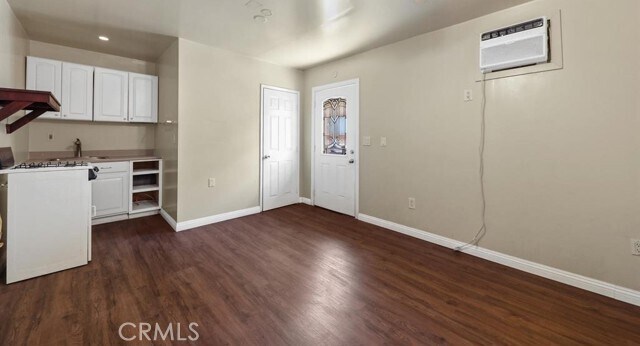 Building Photo - 45472 Deglet Noor St