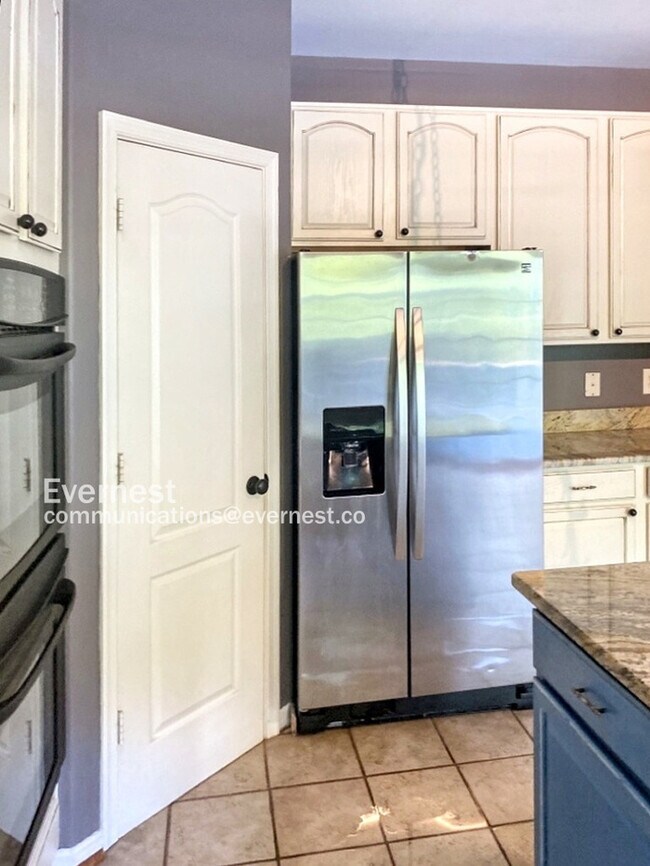 Foto del edificio - 1008 Black Oak Ct