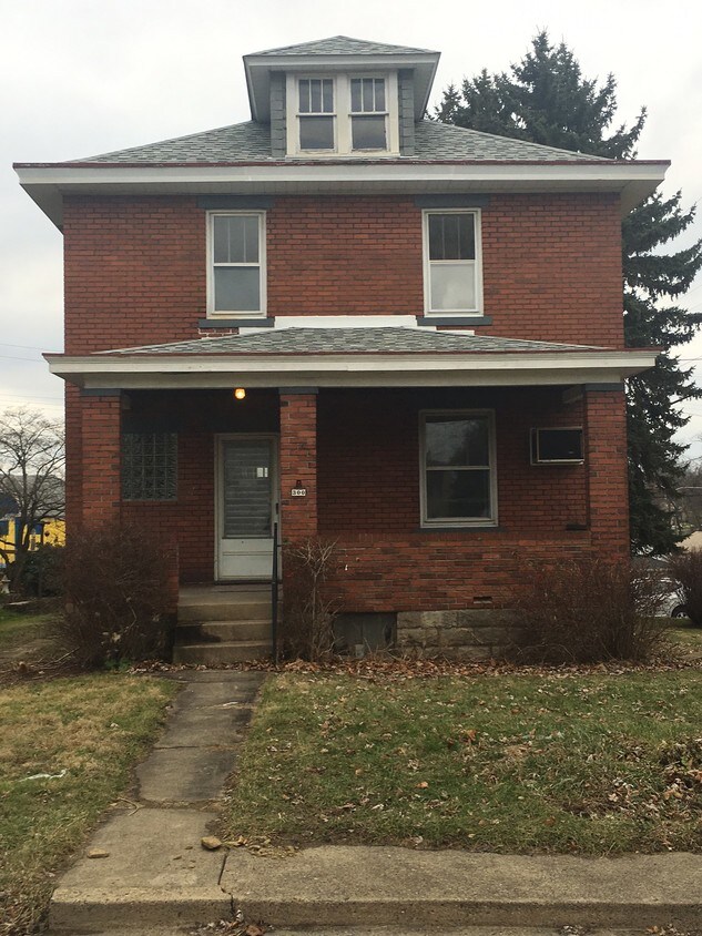 300 Arlington Ave, North Versailles, PA 15137 House for Rent in North