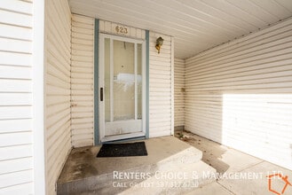 Building Photo - 623 B-6234 4 St S