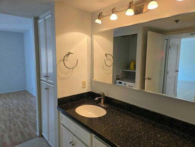 Foto del edificio - 1514 Seventh Avenue, Unit 205