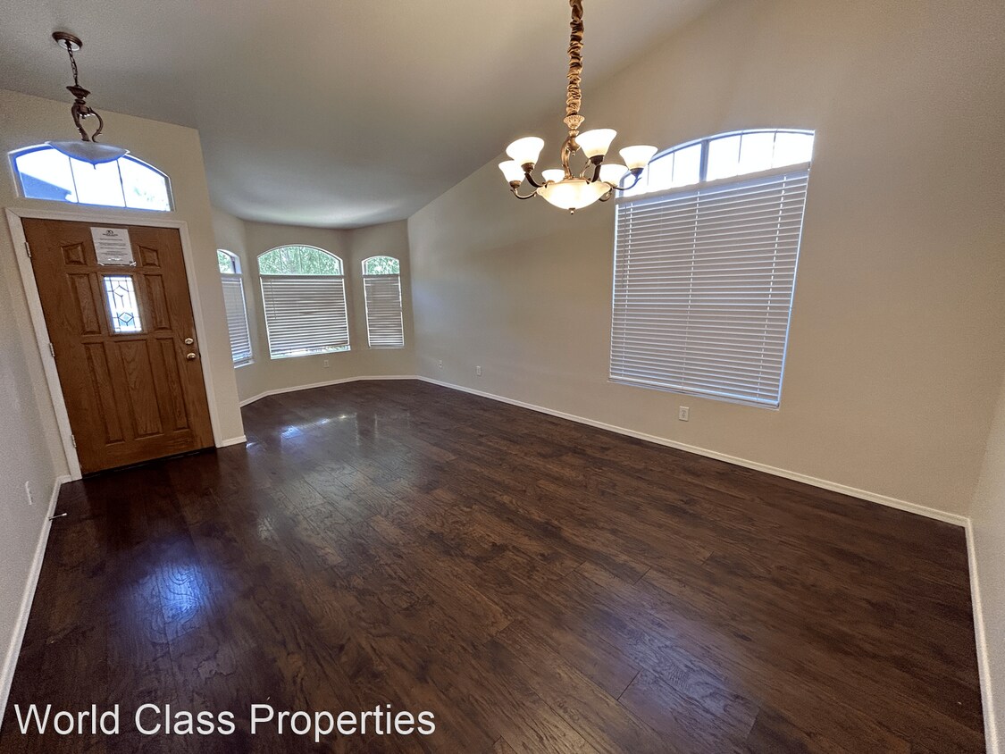 Foto del edificio - 4 br, 2.5 bath House - 3237 E Brookwood Ct