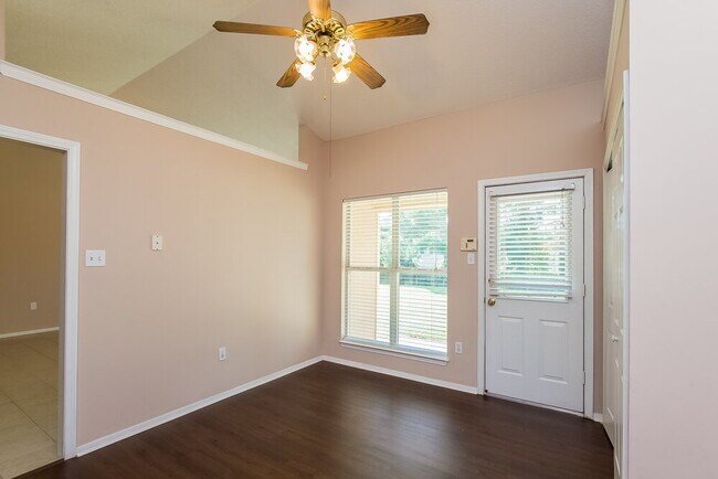 Foto del edificio - 10173 Oak Run Dr S