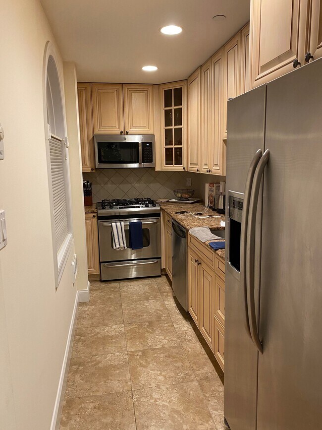 4223 212th St Unit 2C, Bayside, NY 11361 Condo for Rent in Bayside