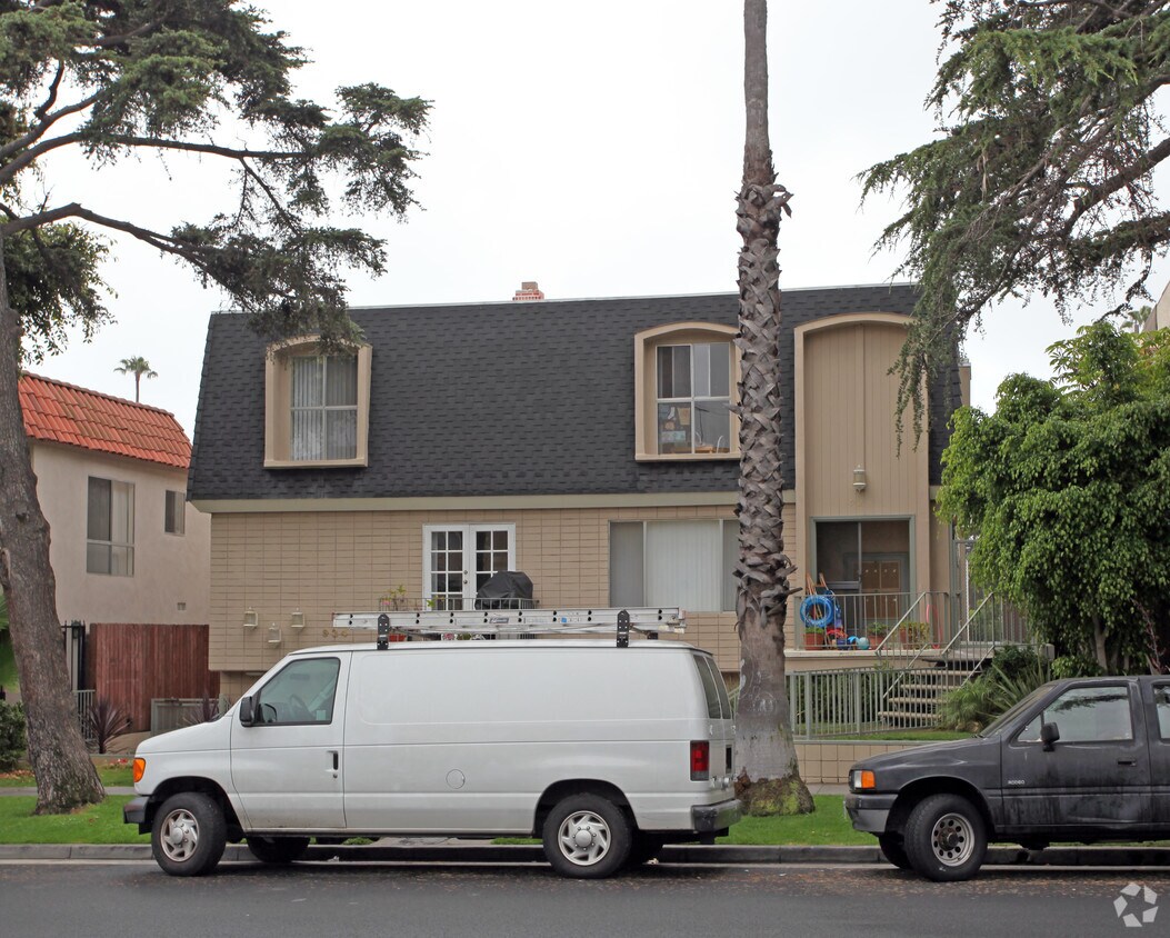 Primary Photo - 924 9th St