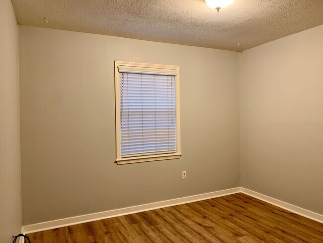 Foto del edificio - 320 Trace Harbor Rd