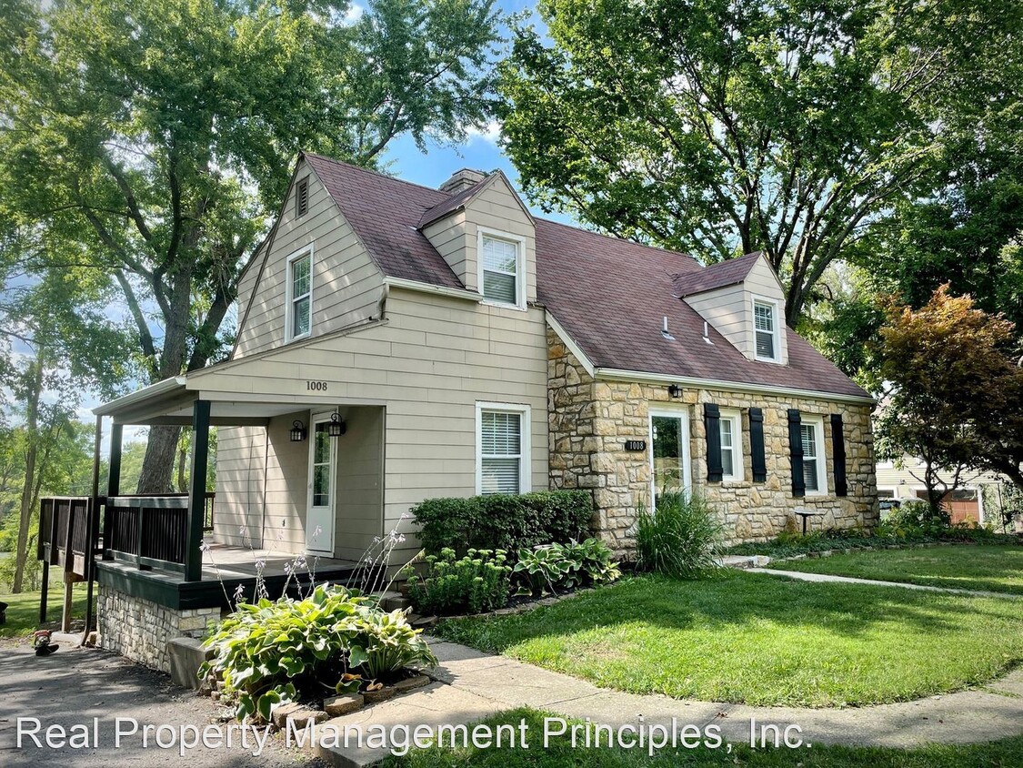 Primary Photo - 4 br, 1.5 bath House - 1008 4th St