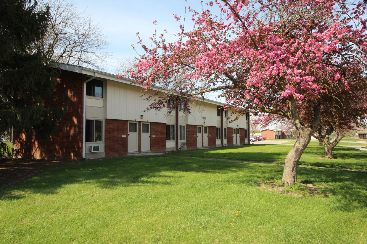 Scheidler Exterior - Ball State University Apartments