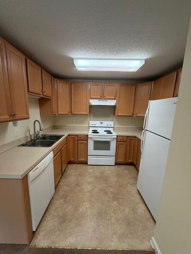 2 Bed, 2 Bath Condo Available - 2 Bed, 2 Bath Condo Available