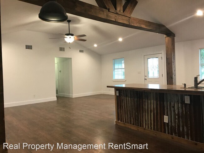 Building Photo - 3 br, 2 bath House - 8263 State Park Road