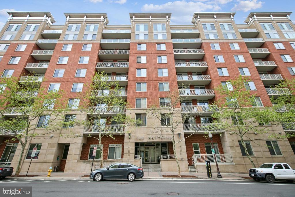 Primary Photo - 820 N Pollard St