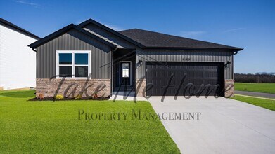 Building Photo - 475 S Smt Dr