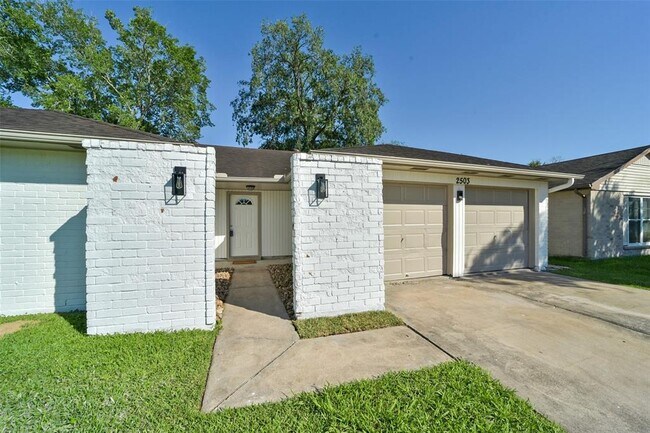 Building Photo - 2503 Cobblers Way