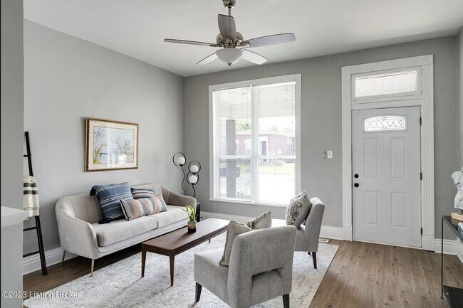Building Photo - ? Stunning 4 Bedroom, 1 Bathroom Home on Preston ?