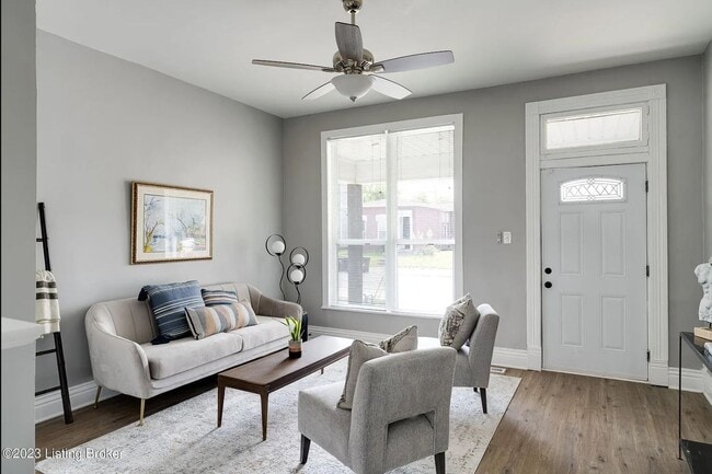 Foto del edificio - ? Stunning 4 Bedroom, 1 Bathroom Home on Preston ?