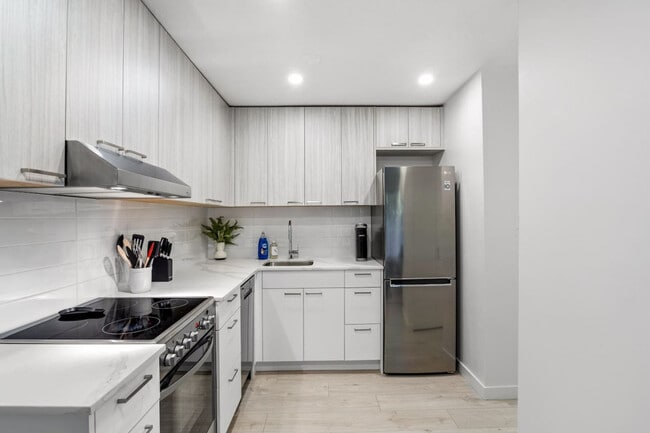 Photo du bâtiment - 1190 W 10th Ave
