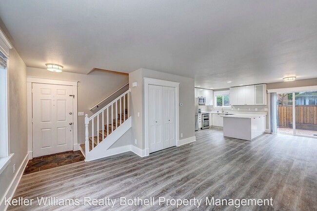 Building Photo - 3 br, 2.5 bath House - 26491 NE Valley St