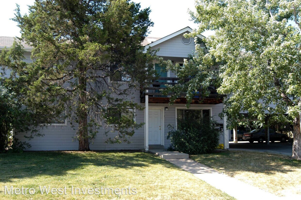 Primary Photo - 2990 Aurora Ave