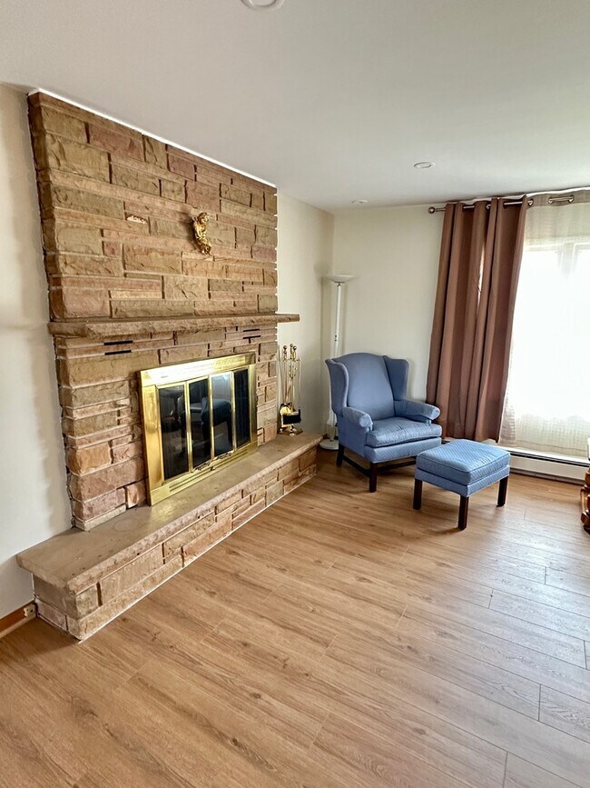 Foto del edificio - 3210 Vista Terrace