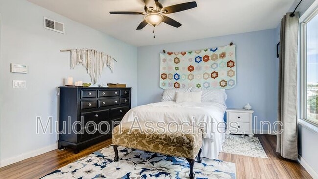 Building Photo - 4844 Little London Dr