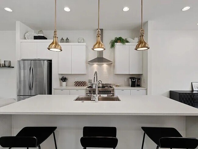 Foto del edificio - 818-813 13th Ave S