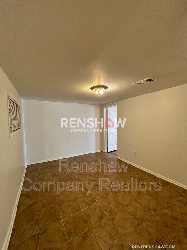 Building Photo - 2687 Overton Crossing St