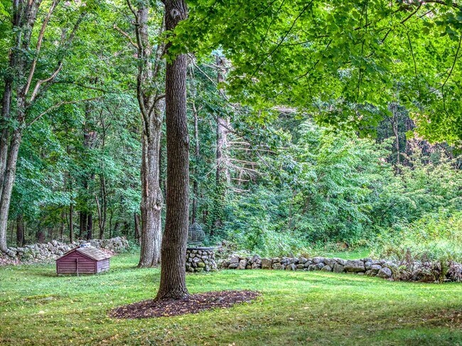 Foto del edificio - 211 Old Littleton Rd