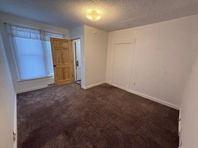 Foto del edificio - 426 1st St NW