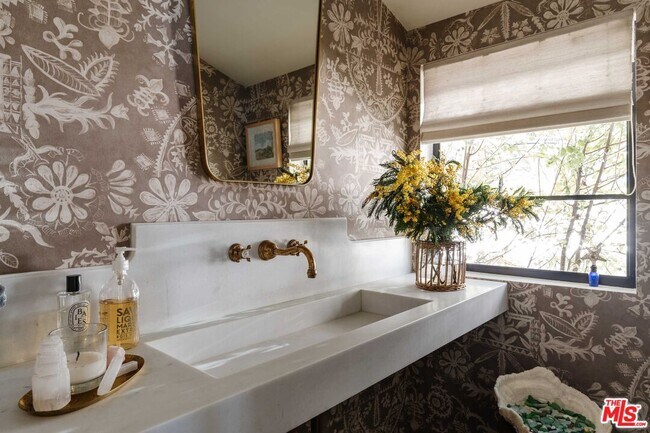 Foto del edificio - 17820 Castellammare Dr