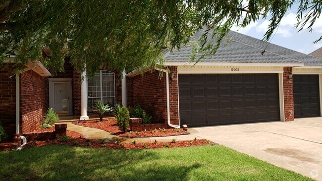 Building Photo - 19408 Stubblefield Ln