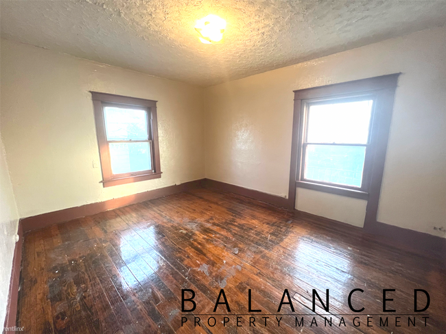 Building Photo - 3 br, 1.5 bath House - 712 SW 16th St
