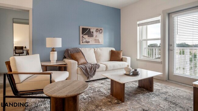 Foto del edificio - 12020 Brush Hl Rd