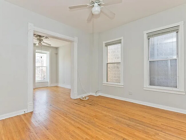 Foto del edificio - 858 N Paulina St
