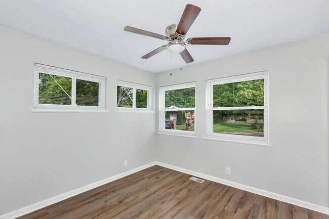 Foto del edificio - 3500 Ventura Rd SW